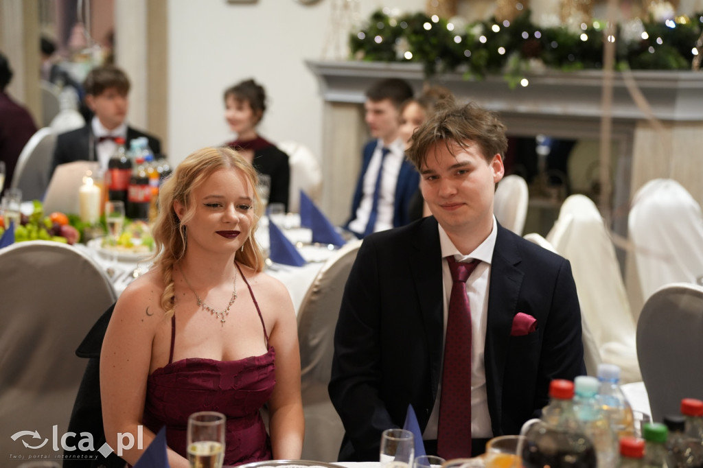 Odłożyli książki na bok. Tak bawiło się II LO