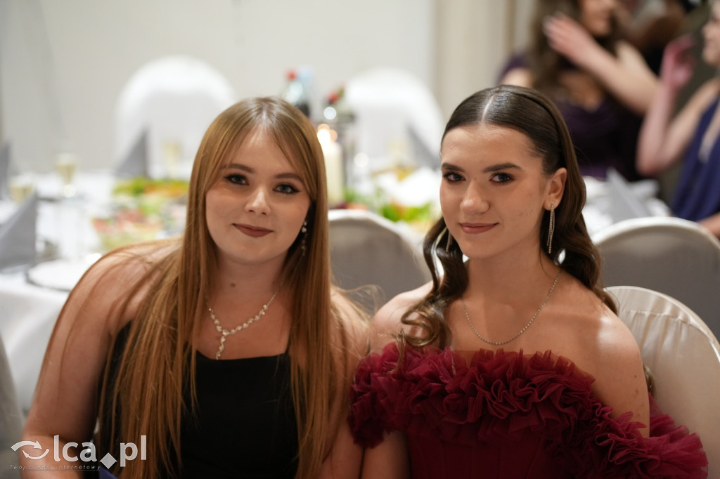 Odłożyli książki na bok. Tak bawiło się II LO