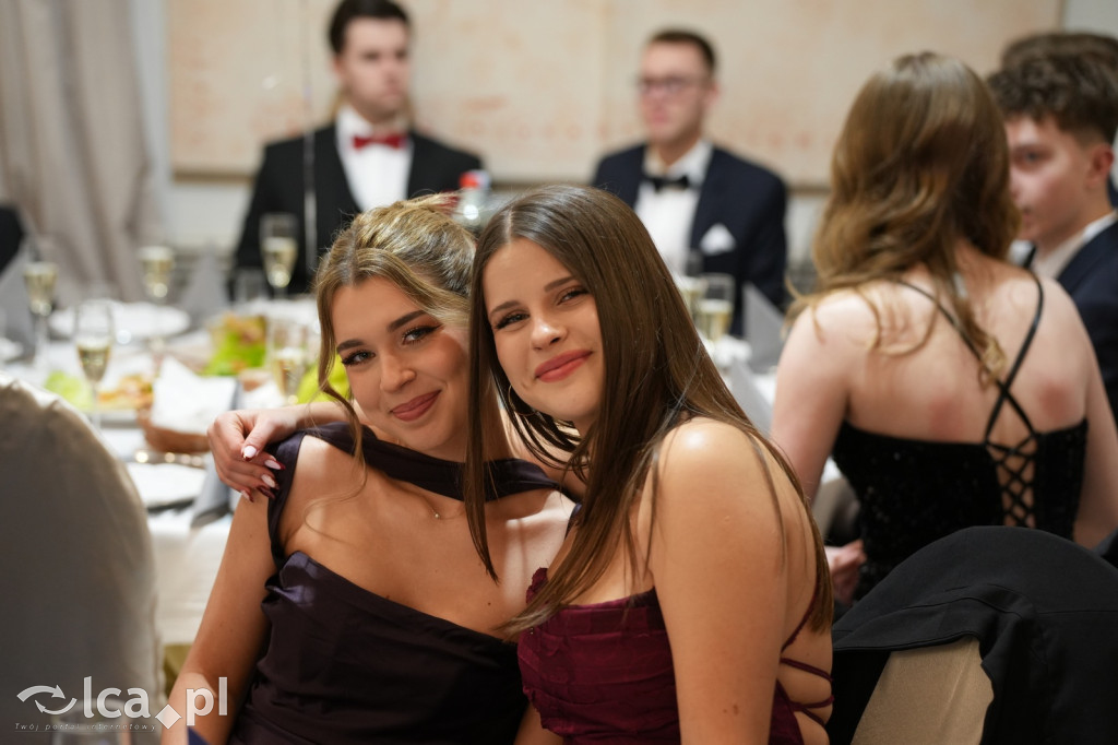 Odłożyli książki na bok. Tak bawiło się II LO