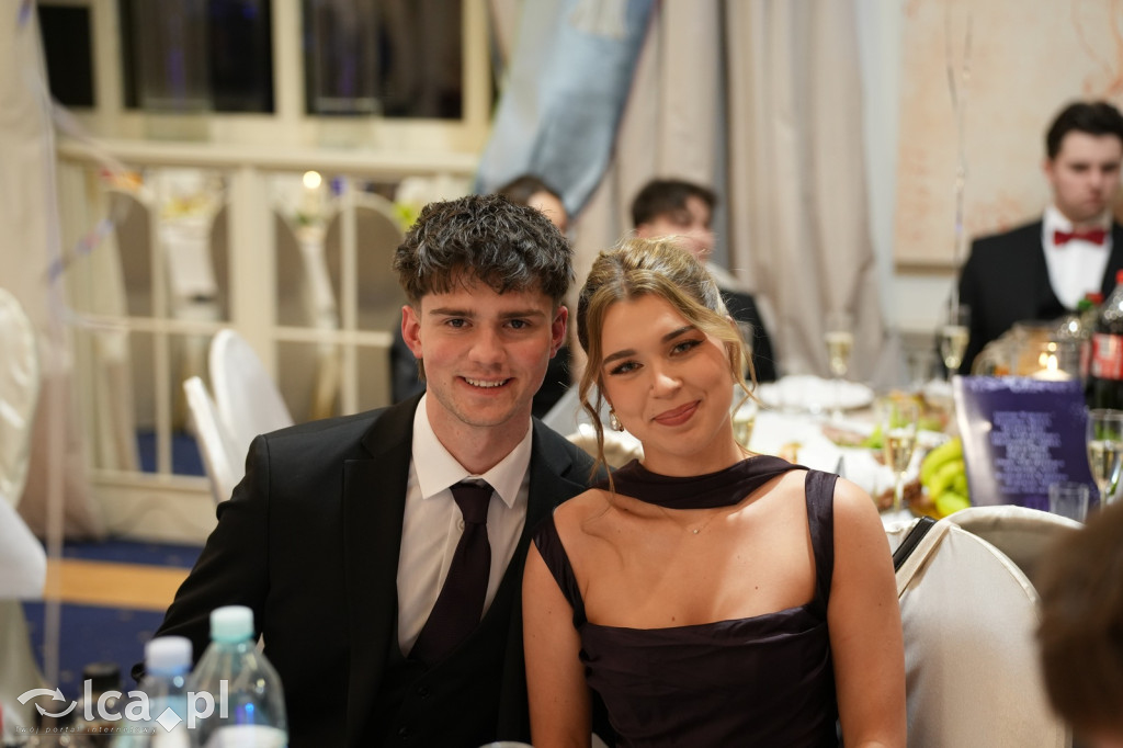 Odłożyli książki na bok. Tak bawiło się II LO