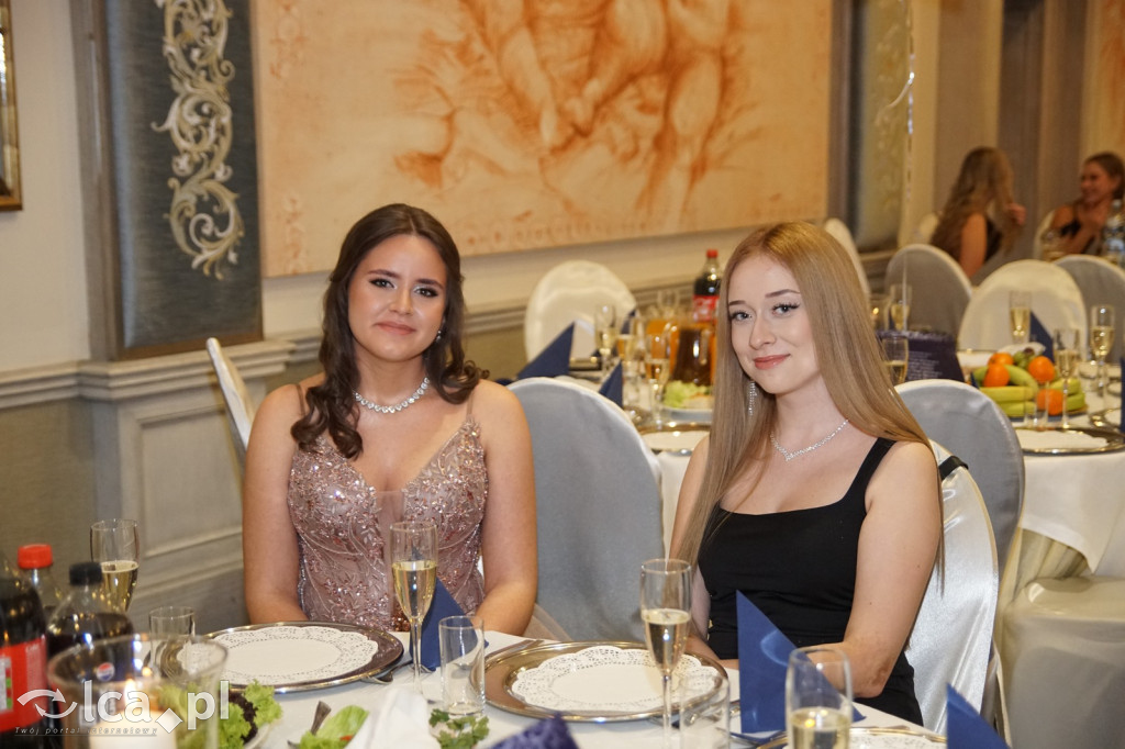 Odłożyli książki na bok. Tak bawiło się II LO