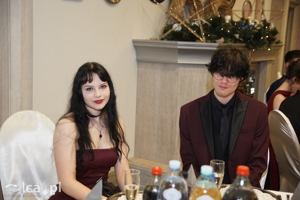 Odłożyli książki na bok. Tak bawiło się II LO