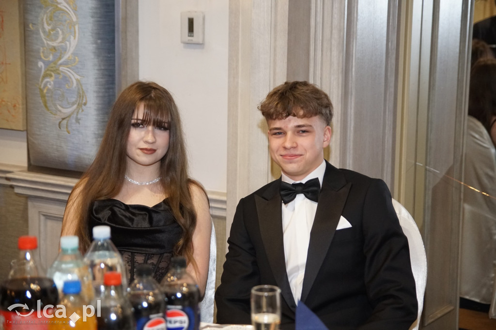 Odłożyli książki na bok. Tak bawiło się II LO