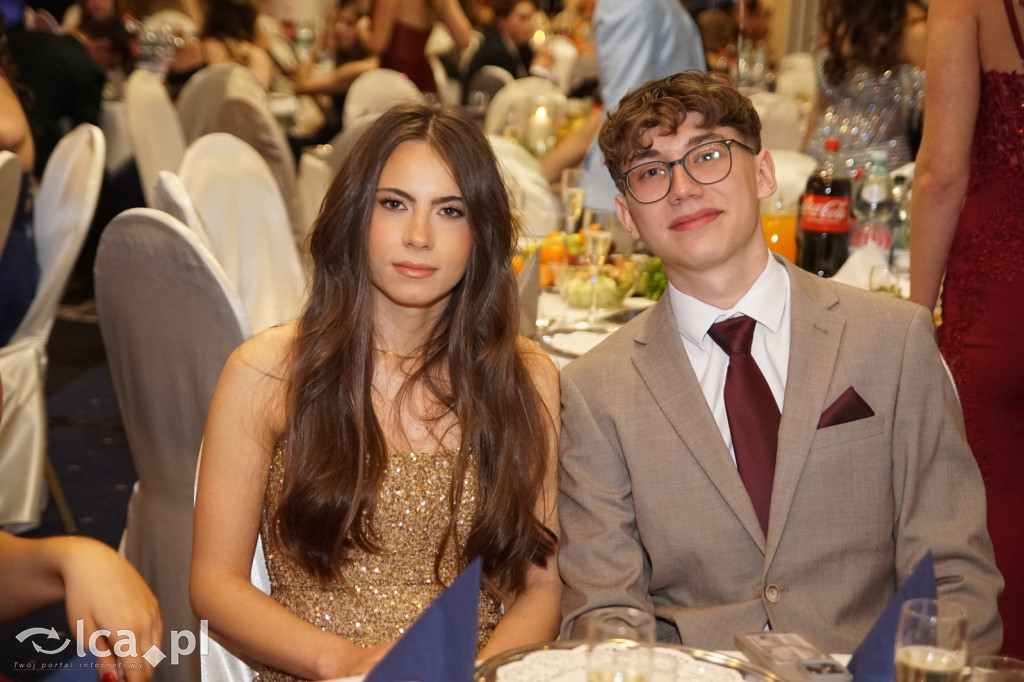 Odłożyli książki na bok. Tak bawiło się II LO