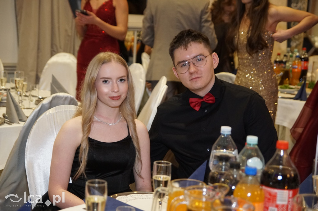 Odłożyli książki na bok. Tak bawiło się II LO