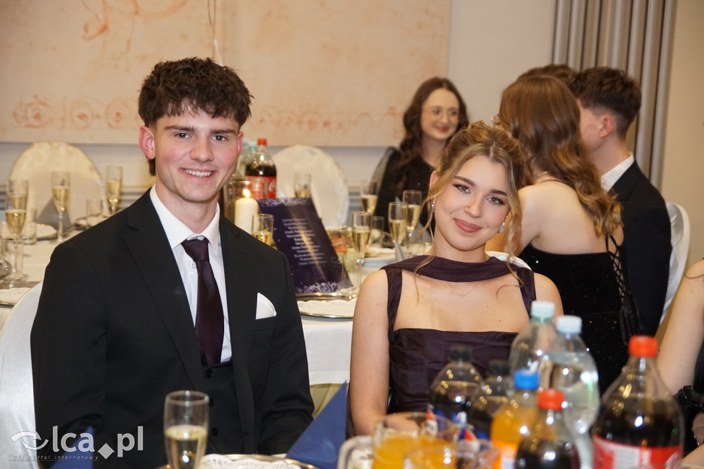 Odłożyli książki na bok. Tak bawiło się II LO