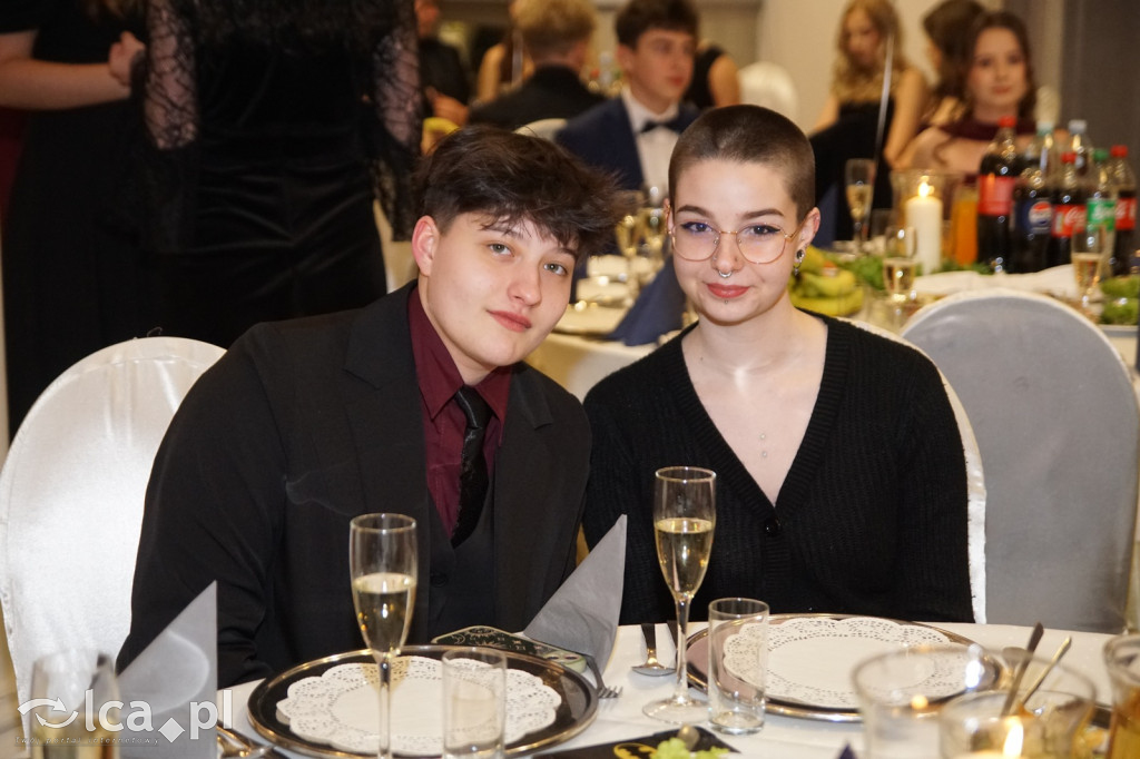 Odłożyli książki na bok. Tak bawiło się II LO