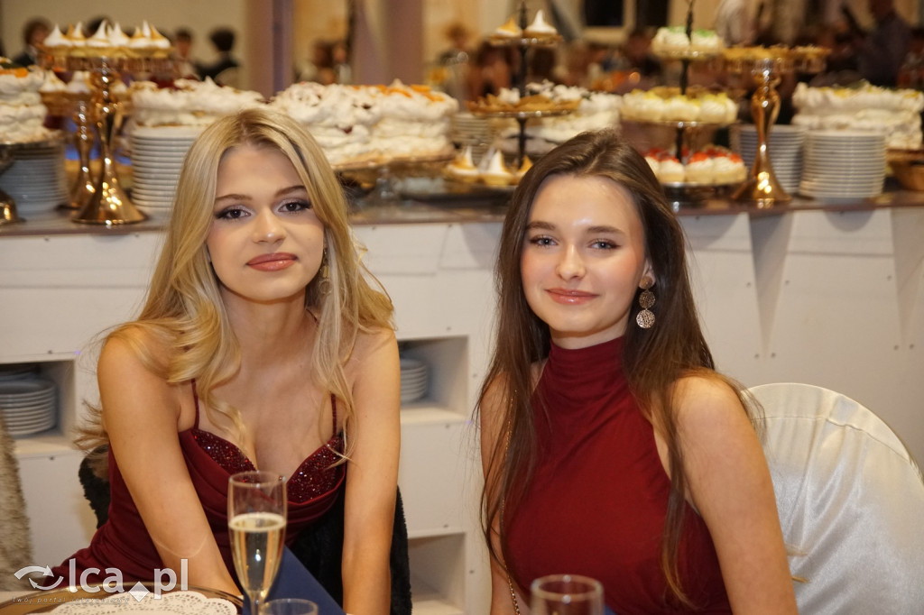 Odłożyli książki na bok. Tak bawiło się II LO