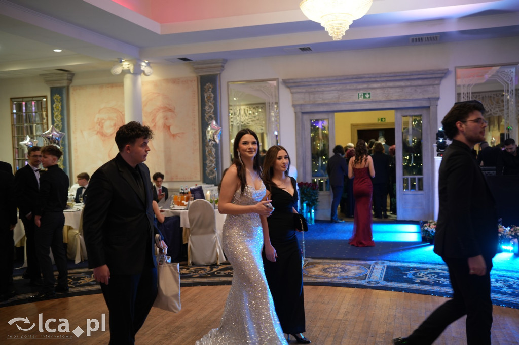 Odłożyli książki na bok. Tak bawiło się II LO