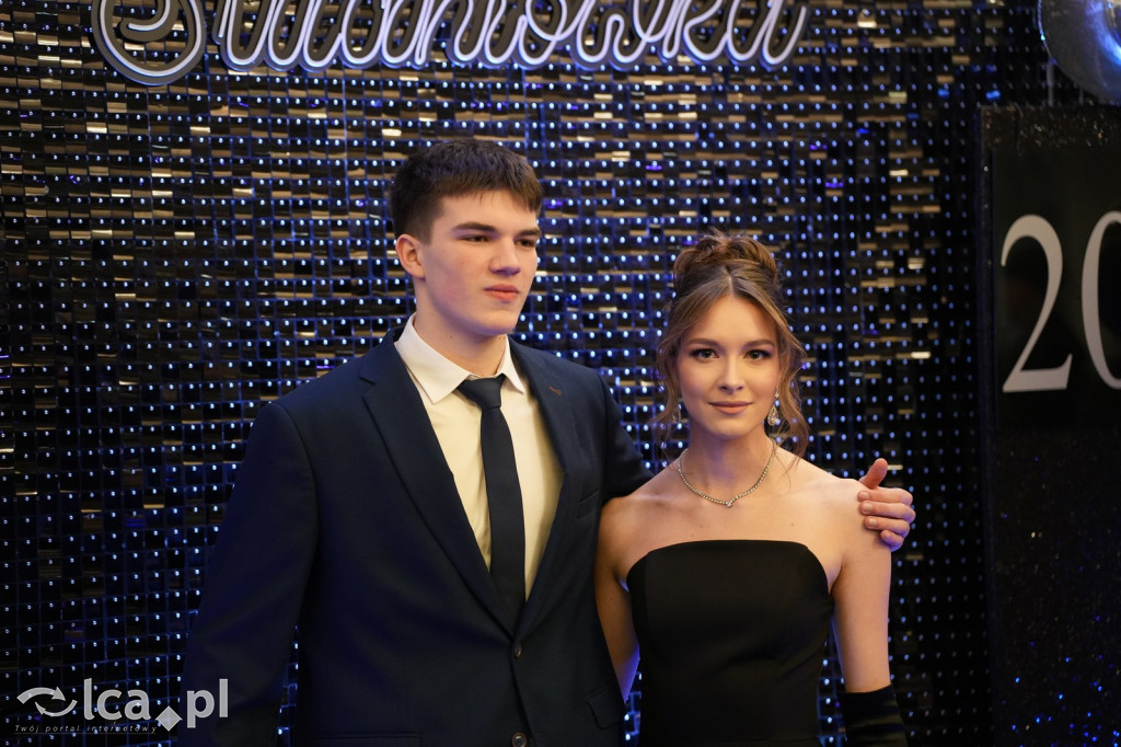 Odłożyli książki na bok. Tak bawiło się II LO