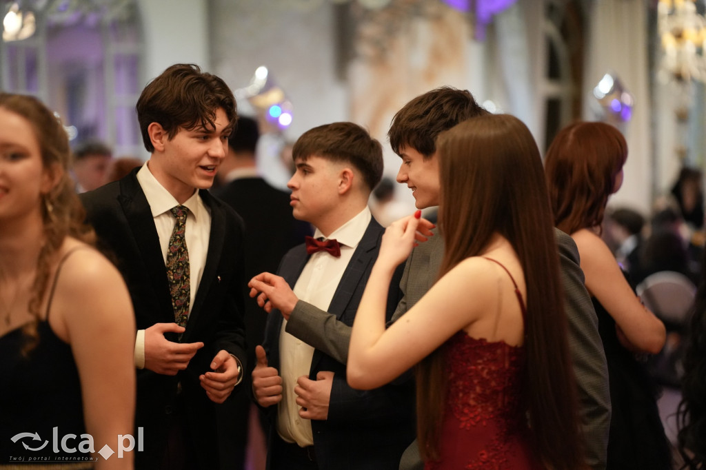 Odłożyli książki na bok. Tak bawiło się II LO