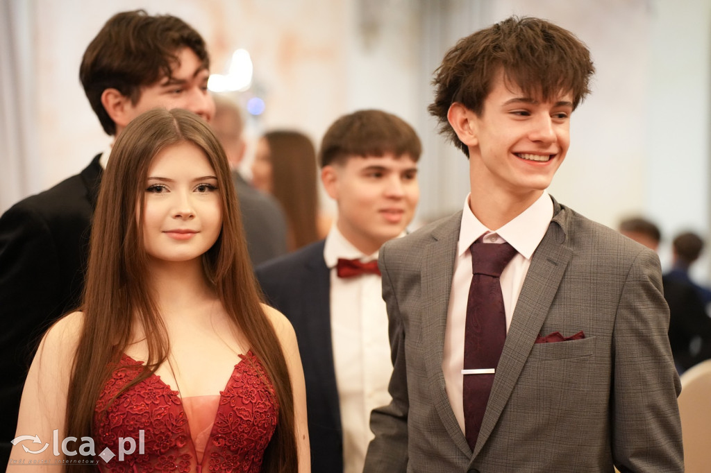 Odłożyli książki na bok. Tak bawiło się II LO