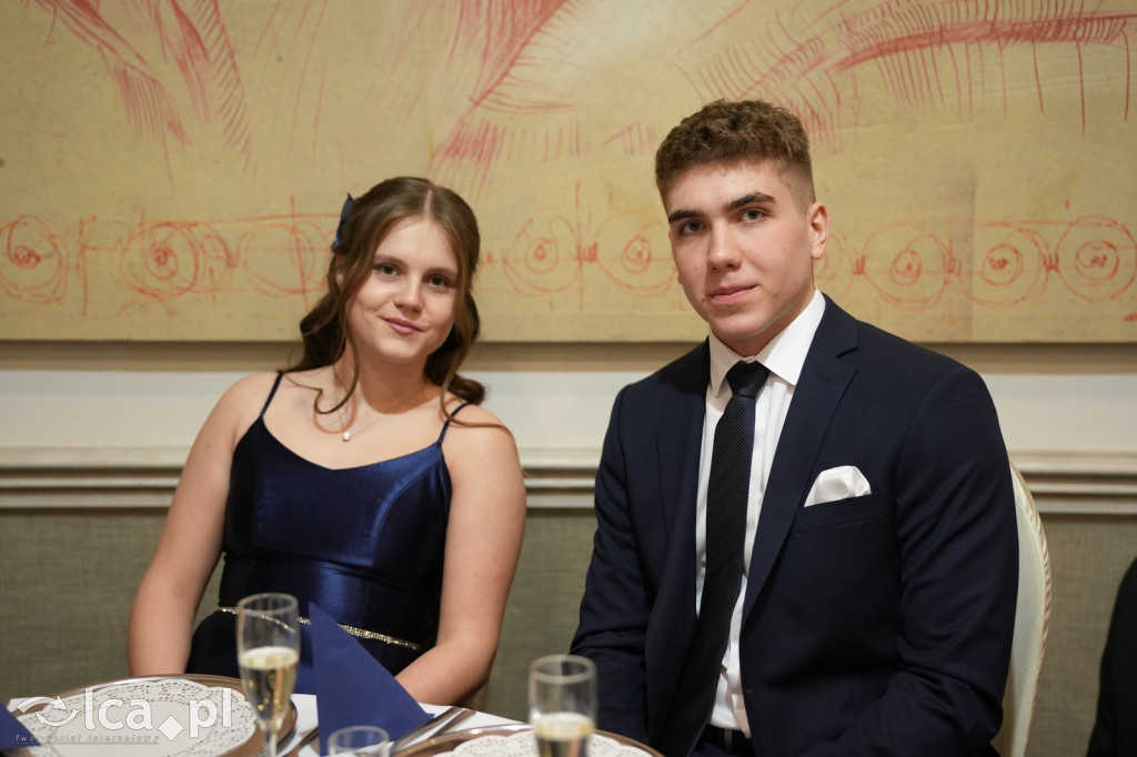 Odłożyli książki na bok. Tak bawiło się II LO