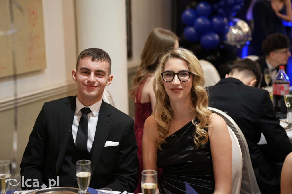 Odłożyli książki na bok. Tak bawiło się II LO