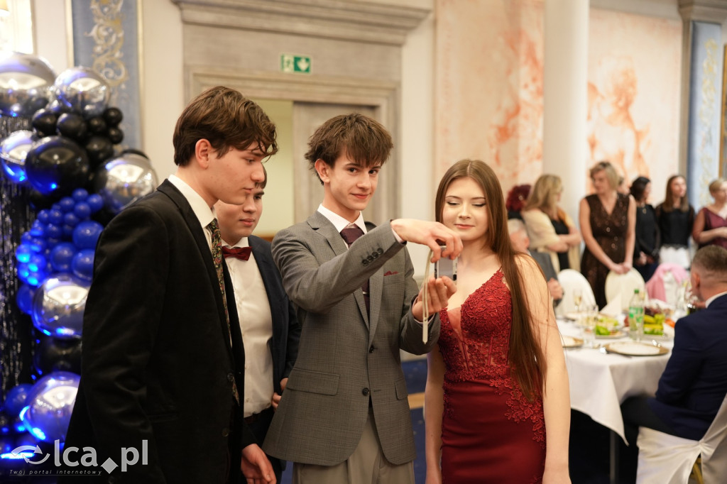 Odłożyli książki na bok. Tak bawiło się II LO