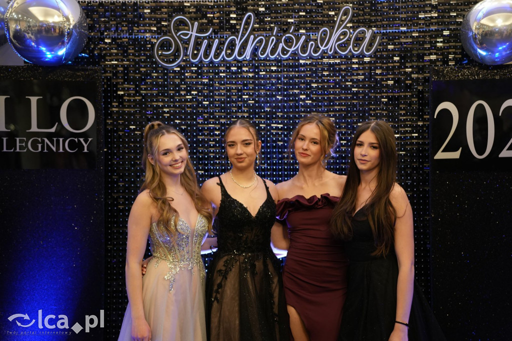 Odłożyli książki na bok. Tak bawiło się II LO