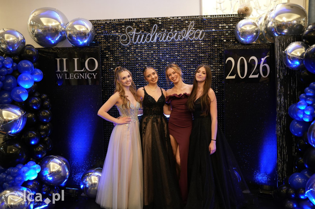 Odłożyli książki na bok. Tak bawiło się II LO