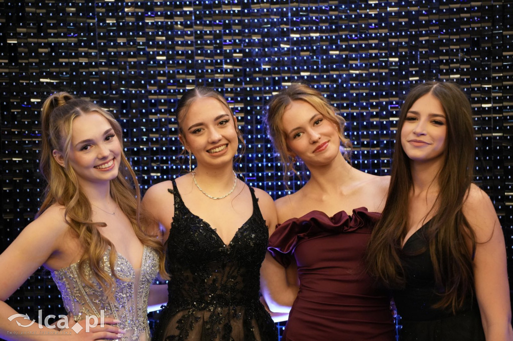 Odłożyli książki na bok. Tak bawiło się II LO