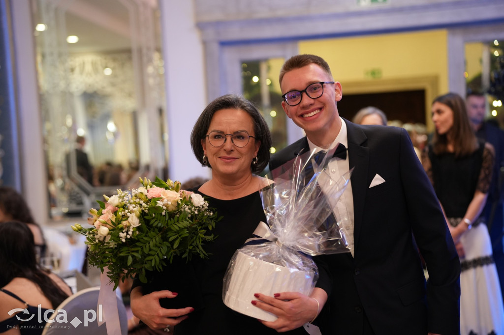 Odłożyli książki na bok. Tak bawiło się II LO