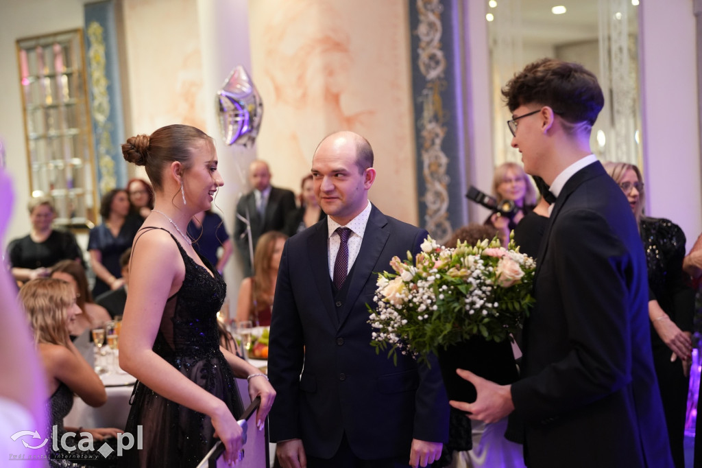 Odłożyli książki na bok. Tak bawiło się II LO