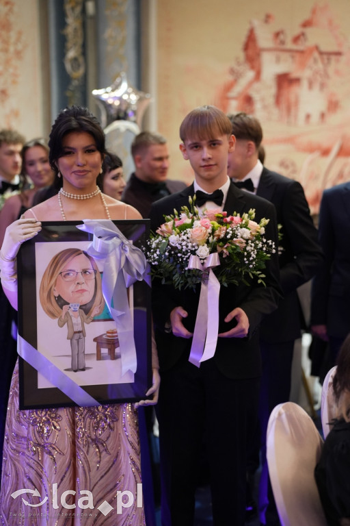 Odłożyli książki na bok. Tak bawiło się II LO