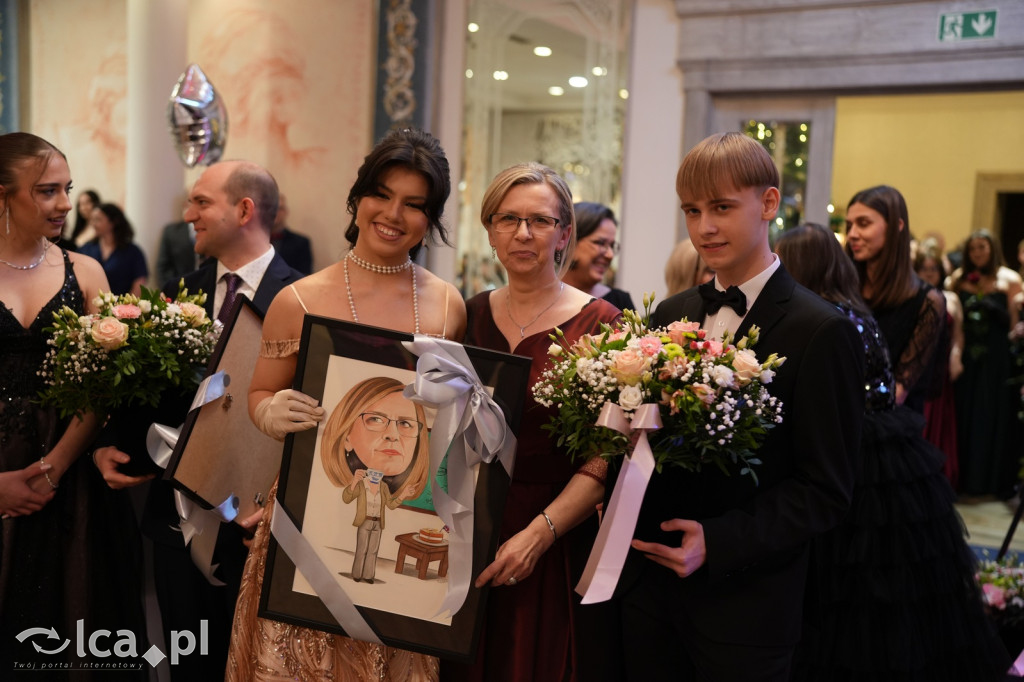 Odłożyli książki na bok. Tak bawiło się II LO