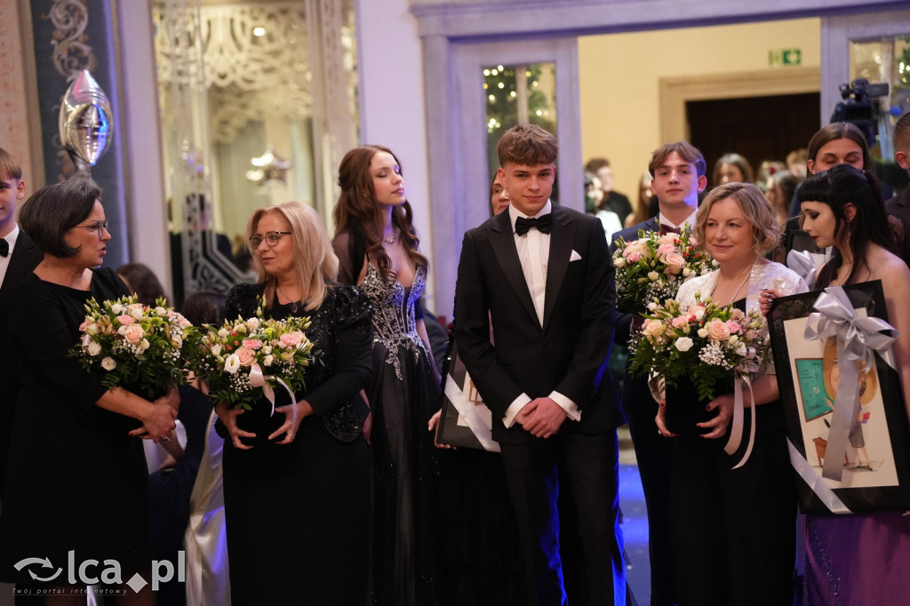 Odłożyli książki na bok. Tak bawiło się II LO