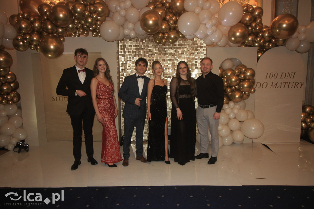 Bal studniówkowy maturzystów „Ekonoma”