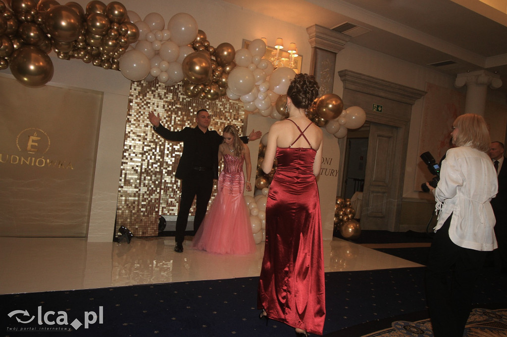 Bal studniówkowy maturzystów „Ekonoma”