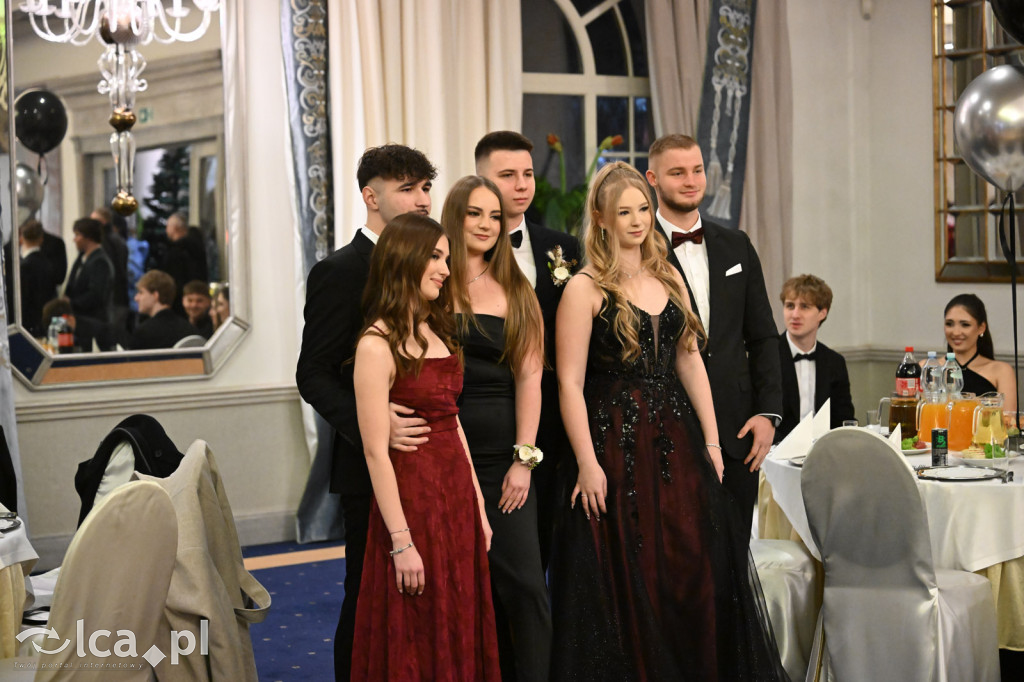 Studniówka ALO i TA. Przed nimi matura