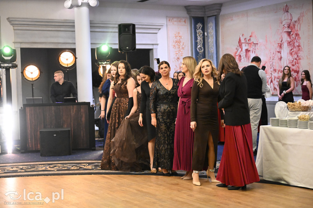 Studniówka ALO i TA. Przed nimi matura