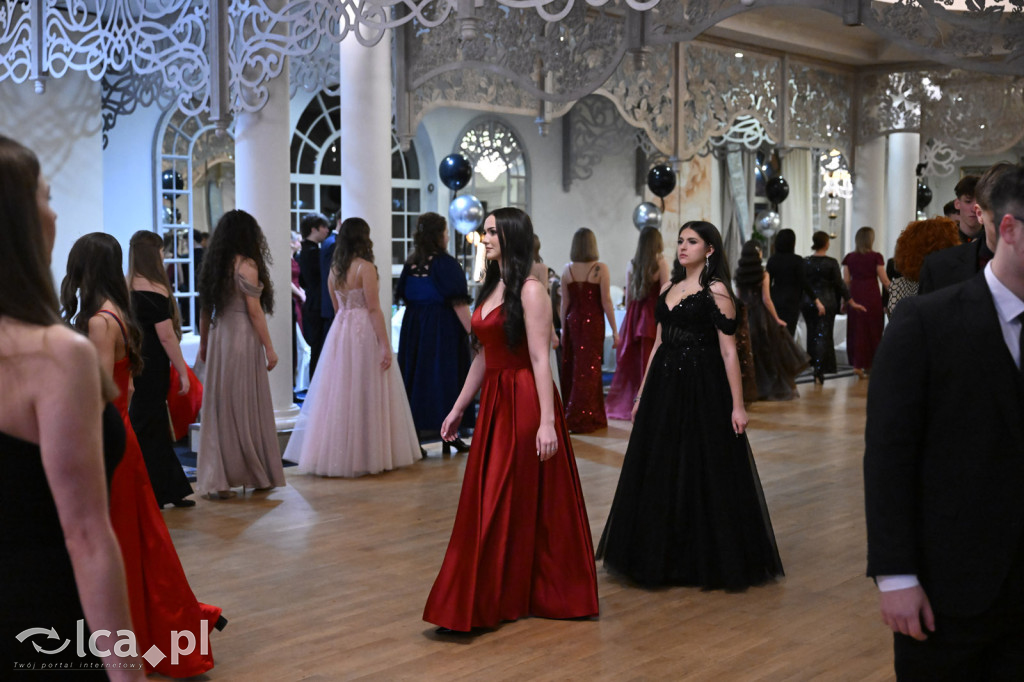 Studniówka ALO i TA. Przed nimi matura