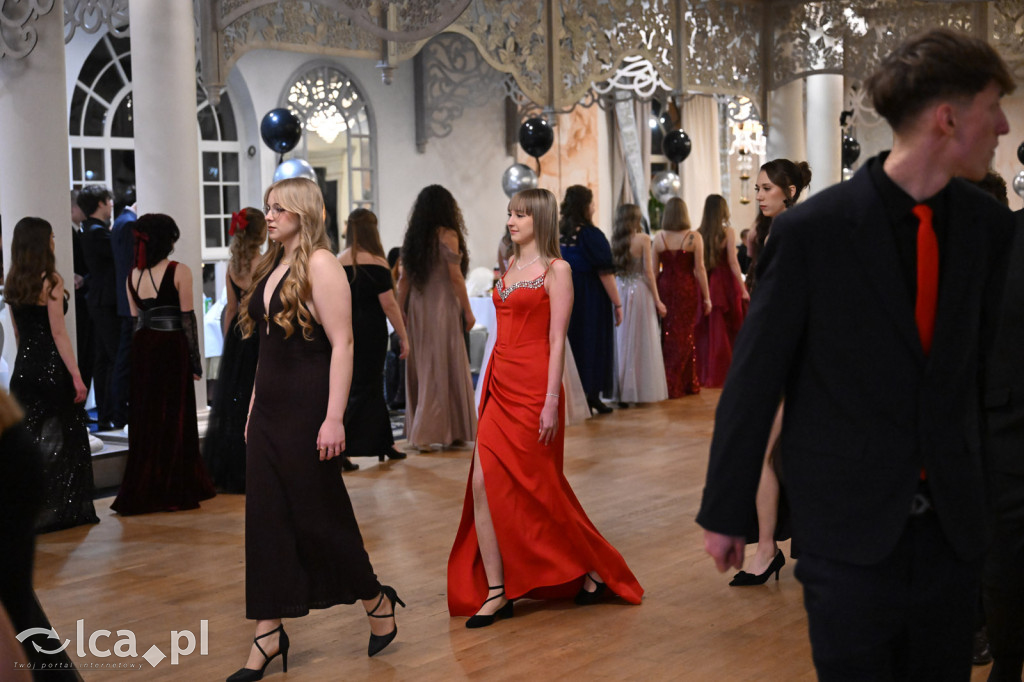 Studniówka ALO i TA. Przed nimi matura