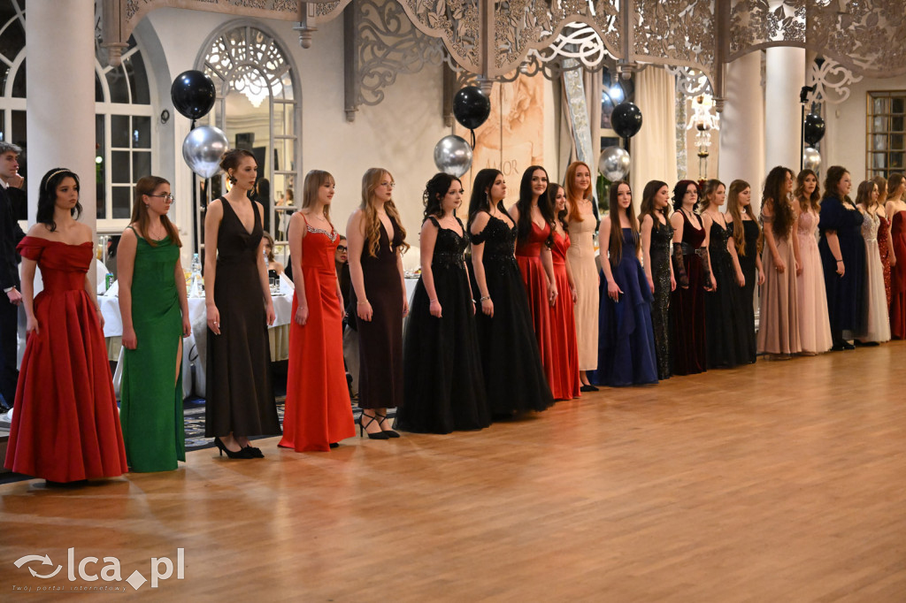 Studniówka ALO i TA. Przed nimi matura