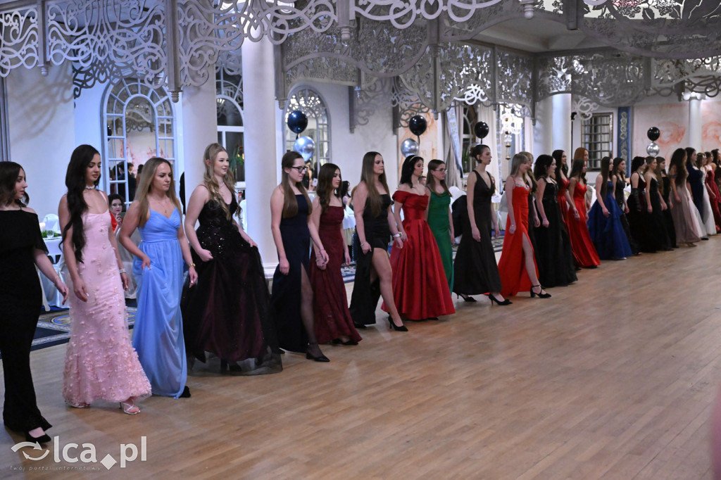 Studniówka ALO i TA. Przed nimi matura