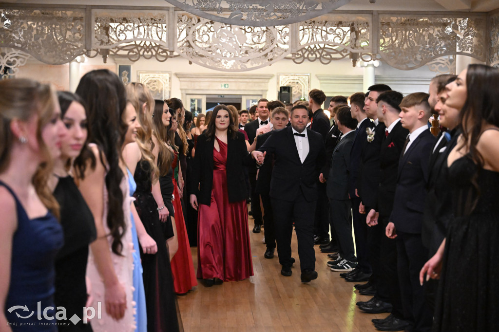 Studniówka ALO i TA. Przed nimi matura