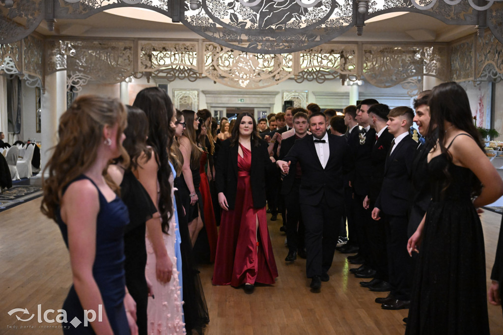 Studniówka ALO i TA. Przed nimi matura