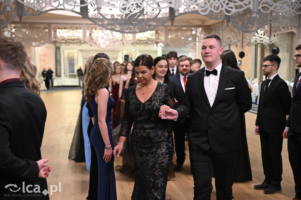 Studniówka ALO i TA. Przed nimi matura