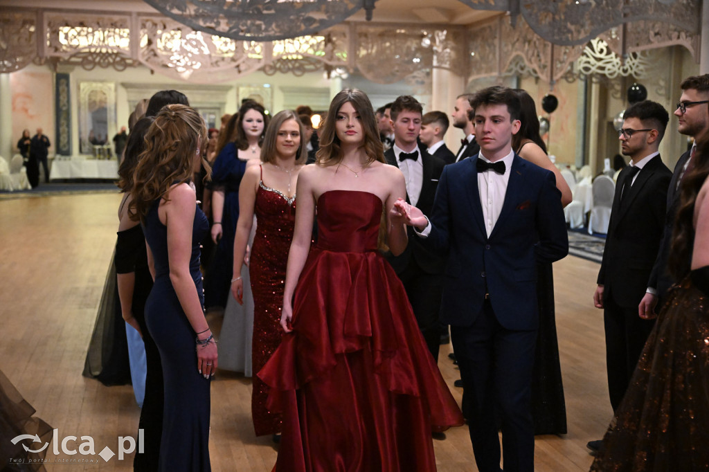 Studniówka ALO i TA. Przed nimi matura