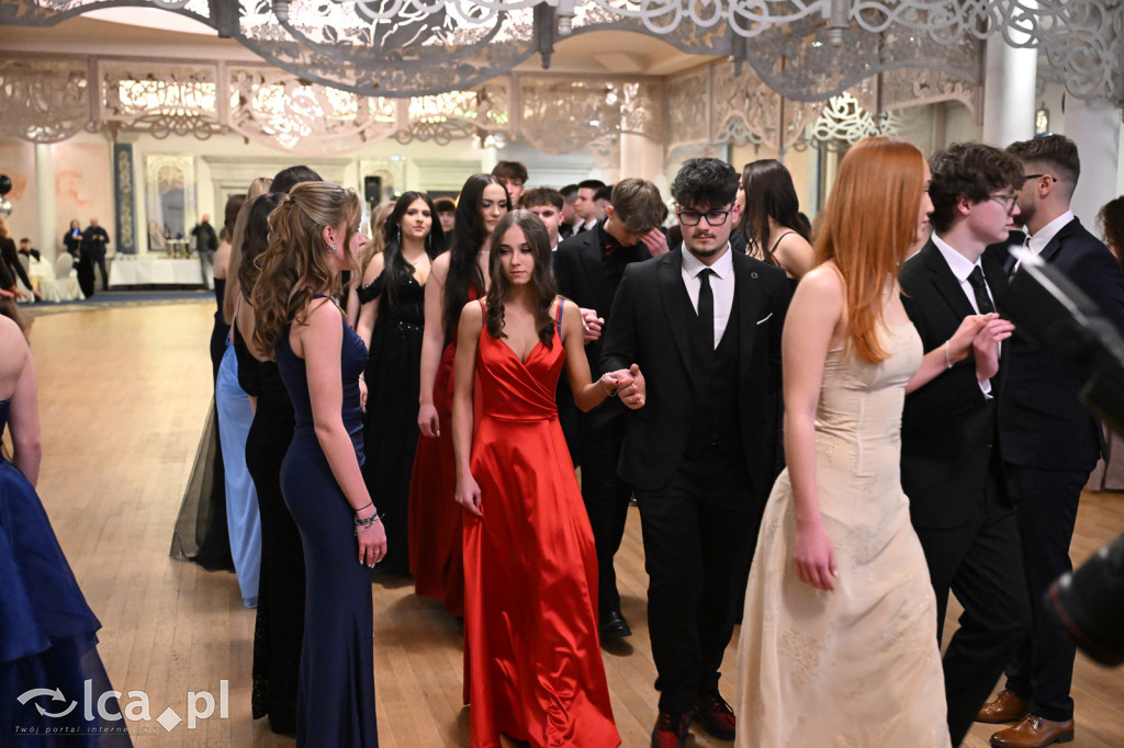 Studniówka ALO i TA. Przed nimi matura