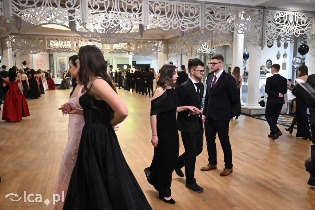 Studniówka ALO i TA. Przed nimi matura