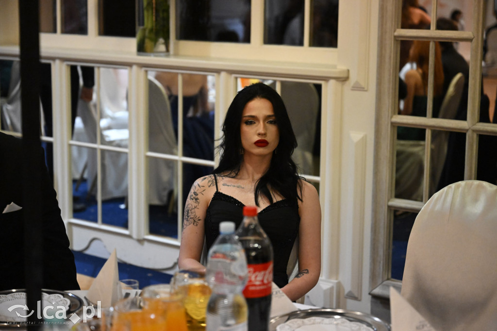 Studniówka ALO i TA. Przed nimi matura