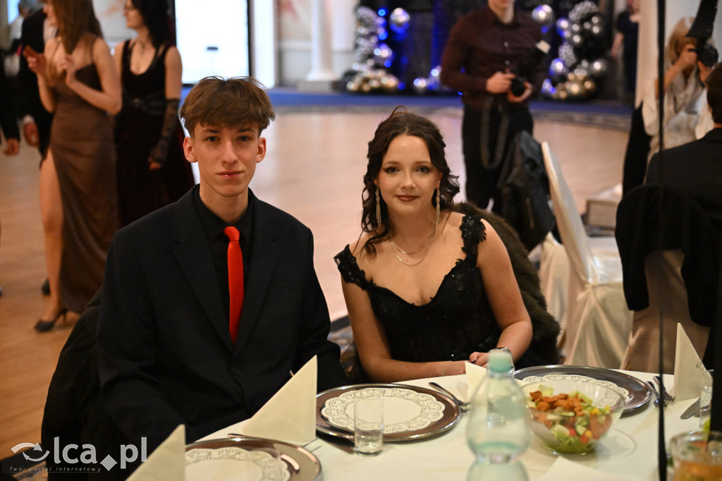 Studniówka ALO i TA. Przed nimi matura