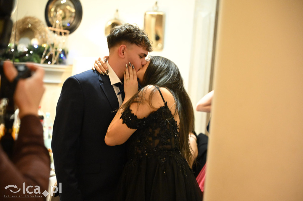 Studniówka ALO i TA. Przed nimi matura