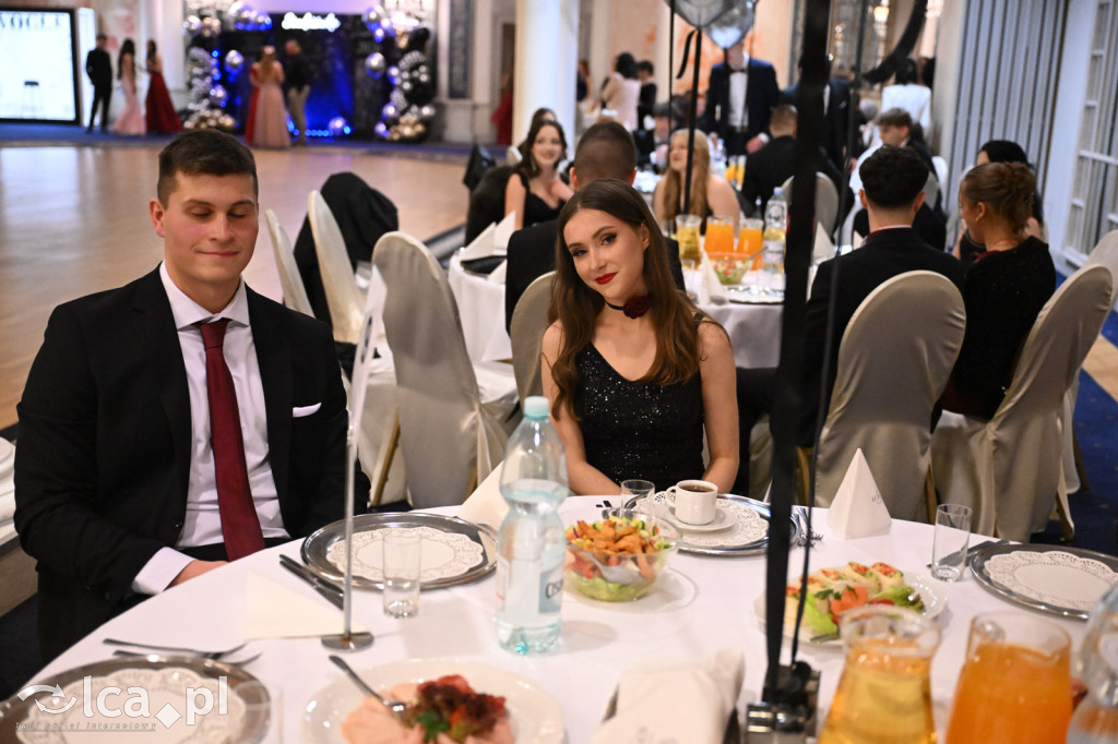 Studniówka ALO i TA. Przed nimi matura