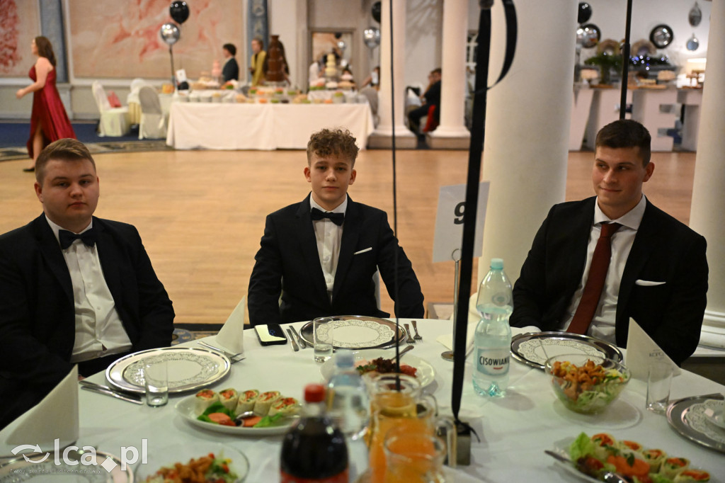 Studniówka ALO i TA. Przed nimi matura