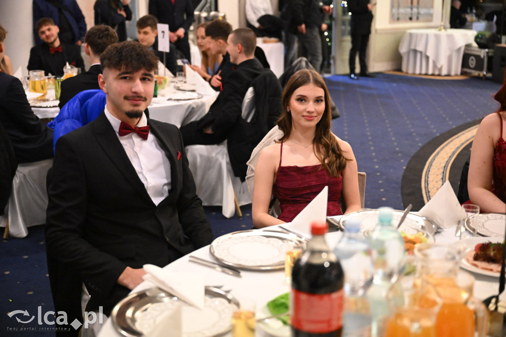 Studniówka ALO i TA. Przed nimi matura