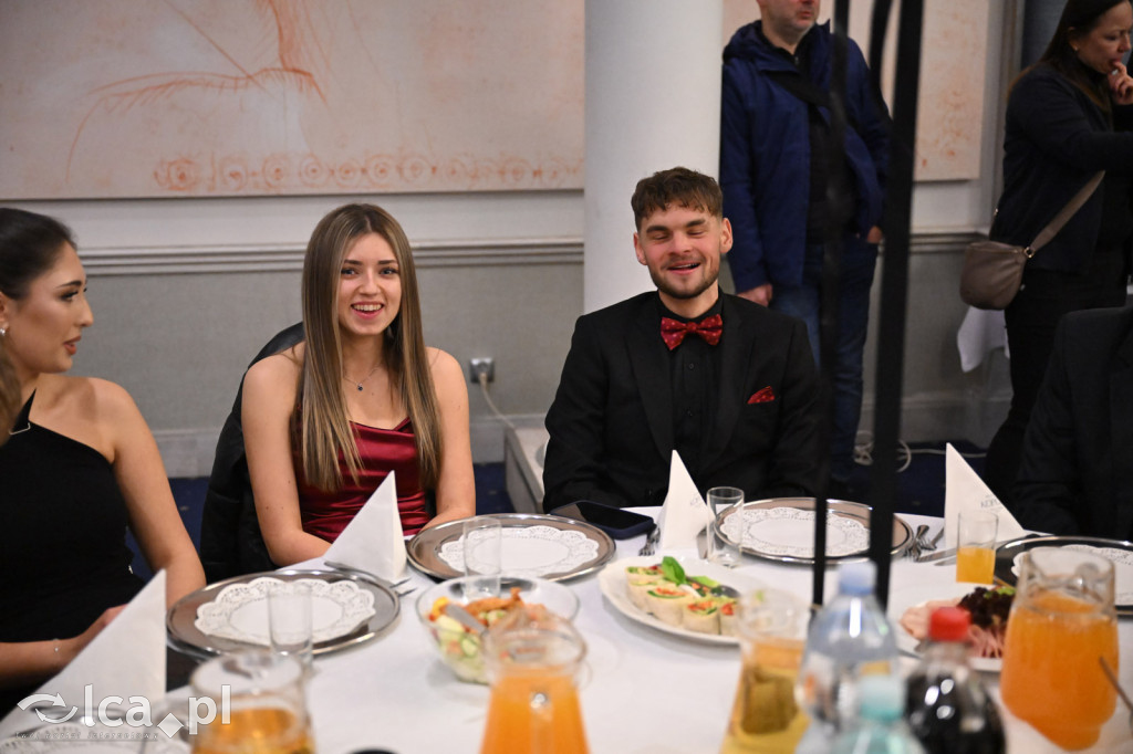 Studniówka ALO i TA. Przed nimi matura