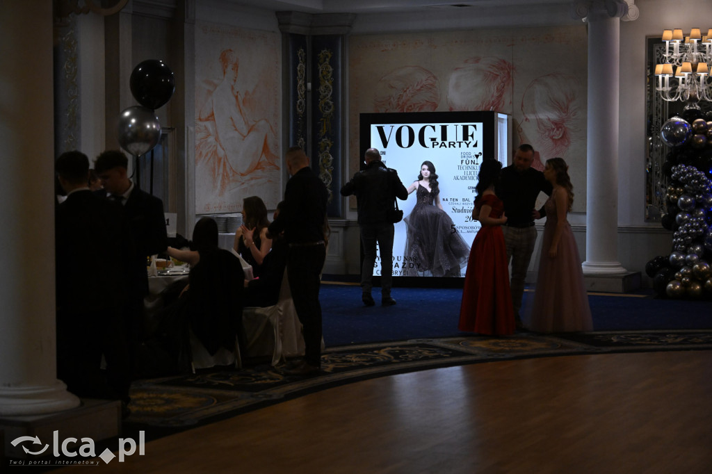 Studniówka ALO i TA. Przed nimi matura