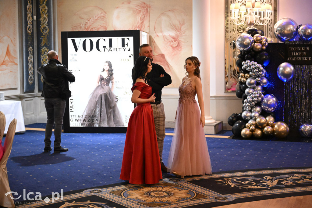 Studniówka ALO i TA. Przed nimi matura